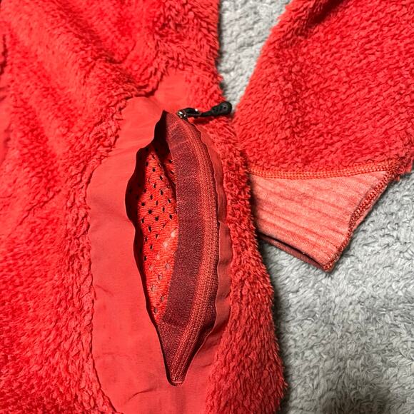 Patagonia R2 Jacket Regulator Fleece Womens Medium Red **flaws - Picture 3 of 9